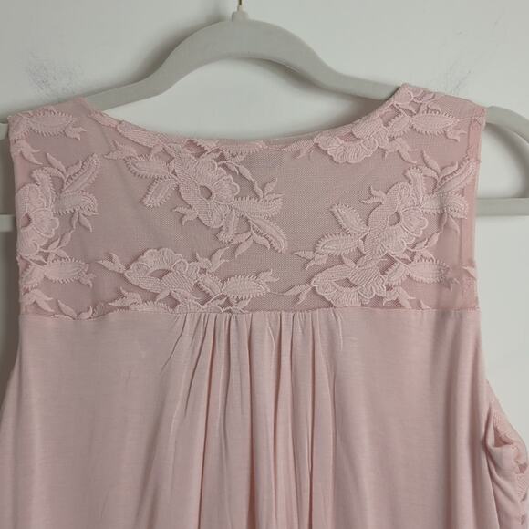 Soft Pink Viscose Pullover Top with Embroidered Panel Women's Size Medium - Picture 9 of 10